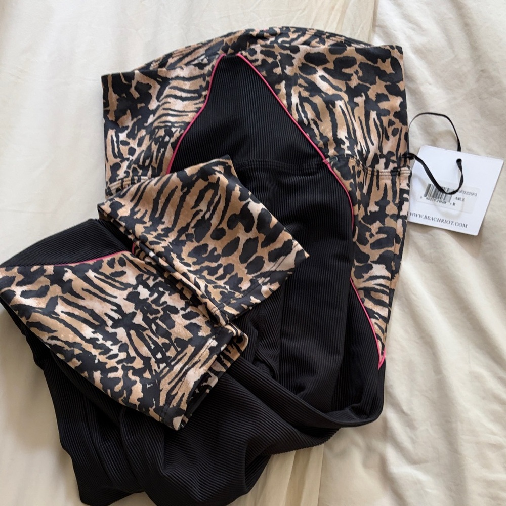 Beach Riot Leopard Print leggings with Pink Trim